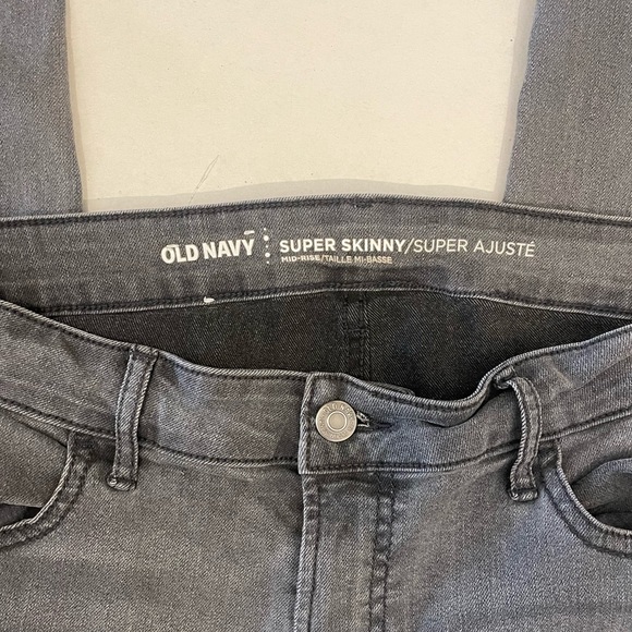 Old Navy Super Skinny mid-rise gray jeans size 6 - Picture 5 of 7